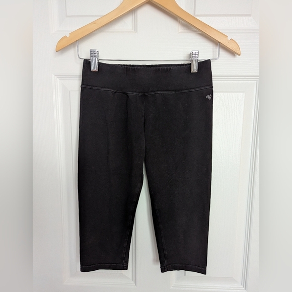 🎈Jockey Women's Black 3/4 Shorts Size Small - Picture 1 of 7